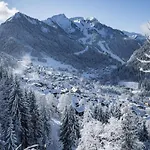 Near Free Shuttle Stop * Chatel