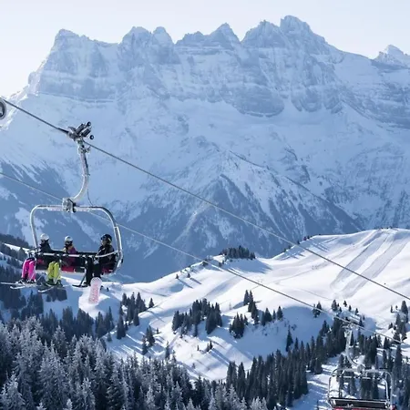 Near Free Shuttle Stop Appartamento Châtel
